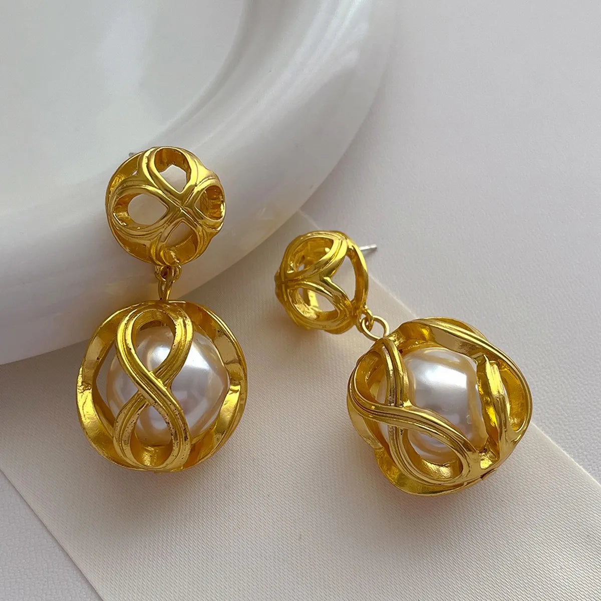 1 Piece Vintage Style Ethnic Style Solid Color Plating Inlay Copper Artificial Pearls 18k Gold Plated Drop Earrings