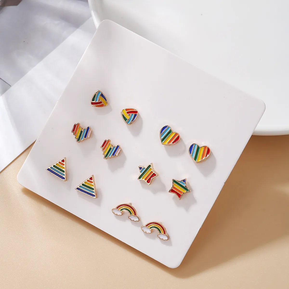 1 Set Cute Heart Shape Enamel Alloy Ear Studs