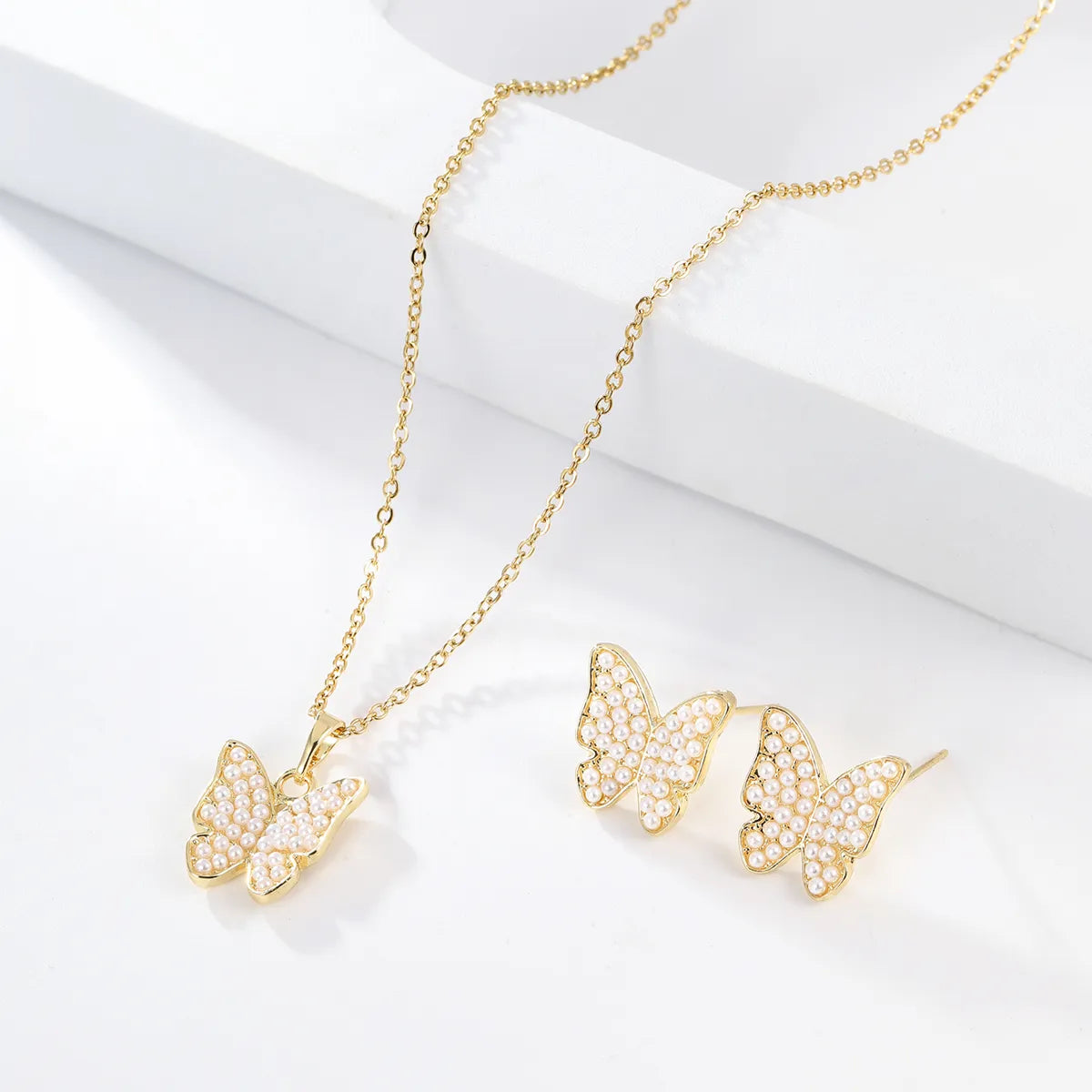 1 Set Elegant Tree Cherry Butterfly Alloy Plating Artificial Pearls 18k Gold Plated Women'S Earrings Necklace