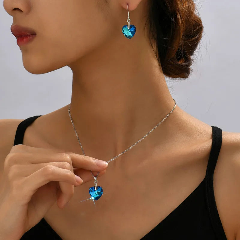 1 Set Fashion Heart Shape Alloy Inlay Artificial Crystal Women'S Earrings Necklace Jewelry Set