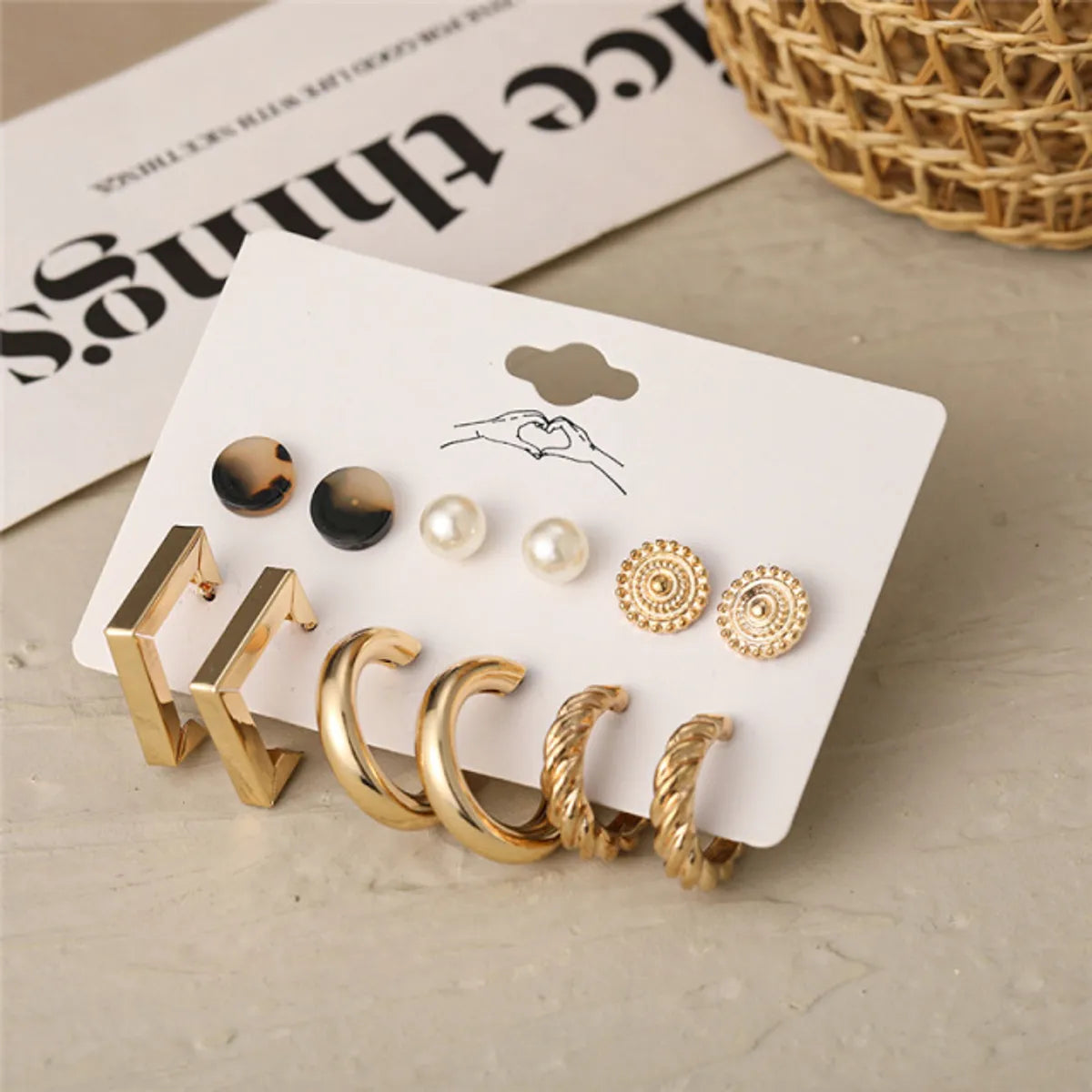 1 Set Fashion Heart Shape Alloy Inlay Rhinestones Pearl Women'S Drop Earrings Earrings Ear Studs