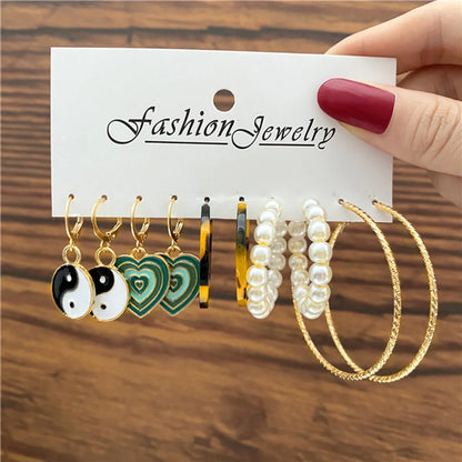 1 Set Fashion Heart Shape Alloy Inlay Rhinestones Pearl Women'S Drop Earrings Earrings Ear Studs