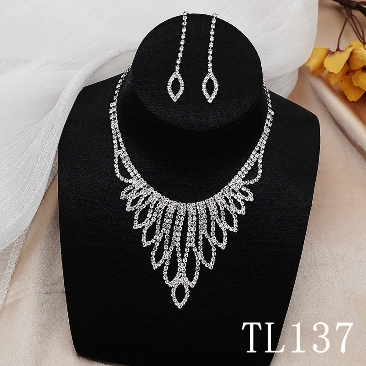 1 Set Fashion Tassel Artificial Crystal Rhinestone Women'S Earrings Necklace