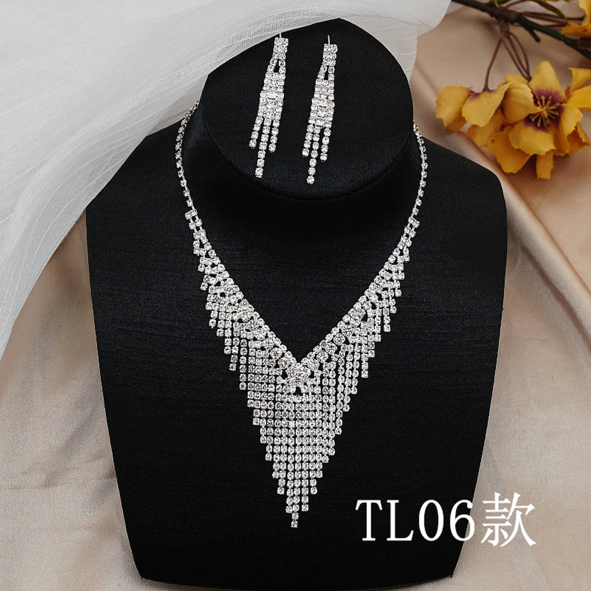 1 Set Fashion Tassel Artificial Crystal Rhinestone Women'S Earrings Necklace