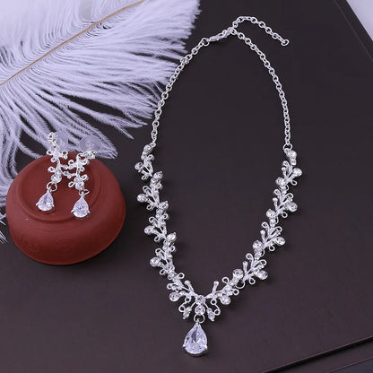 1 Set Fashion Water Droplets Alloy Rhinestone Women'S Earrings Necklace