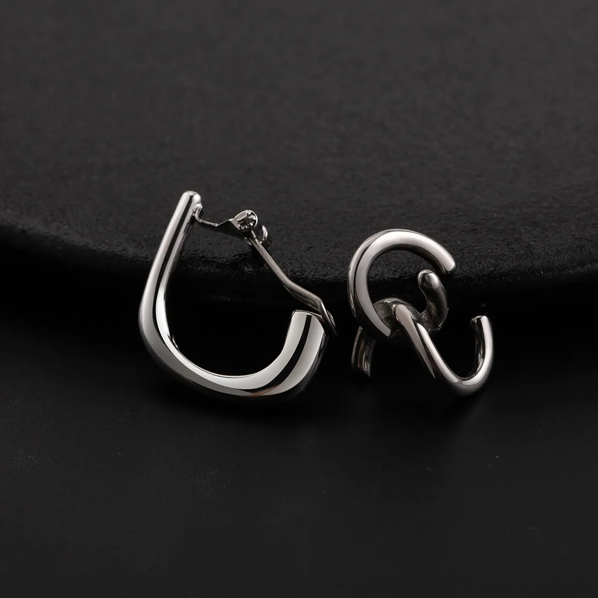 1 Set Hip-Hop Cool Style Geometric 304 Stainless Steel Ear Cuffs