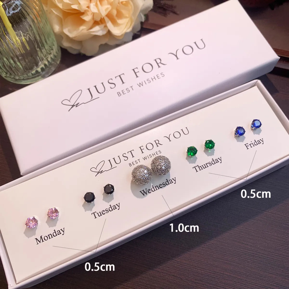 1 Set IG Style Modern Style Geometric Round Square Inlay Copper Artificial Crystal Zircon 14K Gold Plated Silver Plated Ear Studs