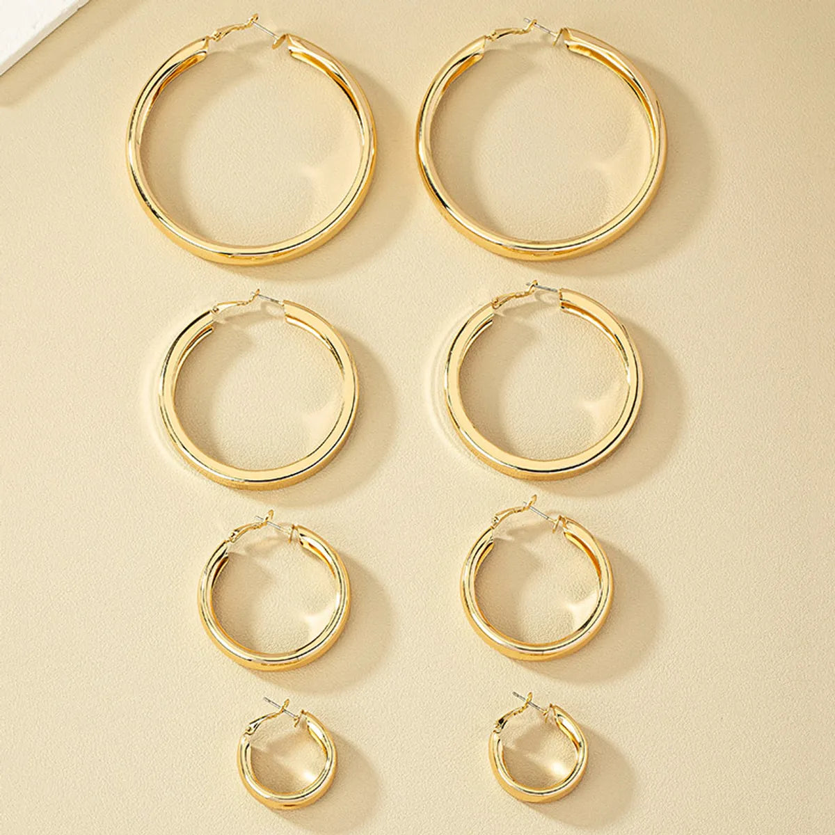 1 Set Nordic Style Simple Style Round Plating Alloy Gold Plated Hoop Earrings