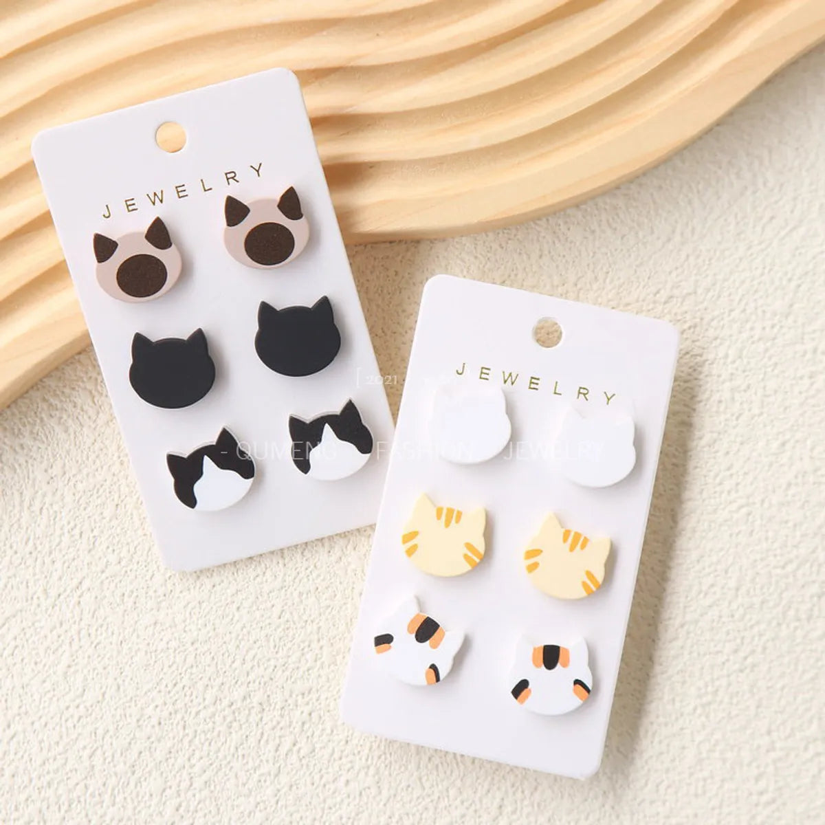 1 Set Simple Style Cat Stoving Varnish Plastic Resin Drop Earrings