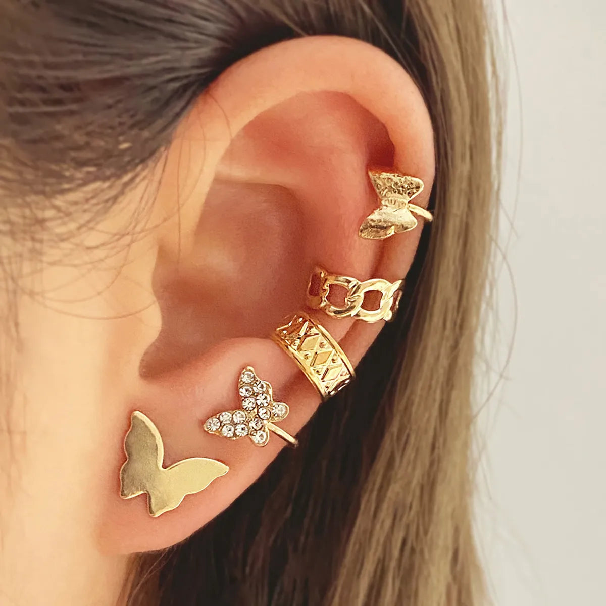 1 Set Simple Style U Shape Geometric Butterfly Plating Alloy Ear Cuffs Ear Studs