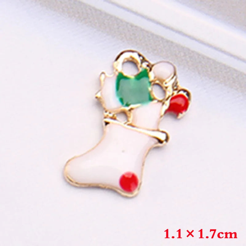 10 PCS/Package 10*17mm 15 * 19mm Alloy Christmas Hat Christmas Tree Santa Claus Pendant