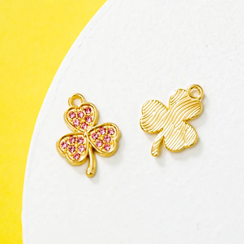 10 PCS/Package Alloy Rhinestones Shamrock Pendant Simple Style