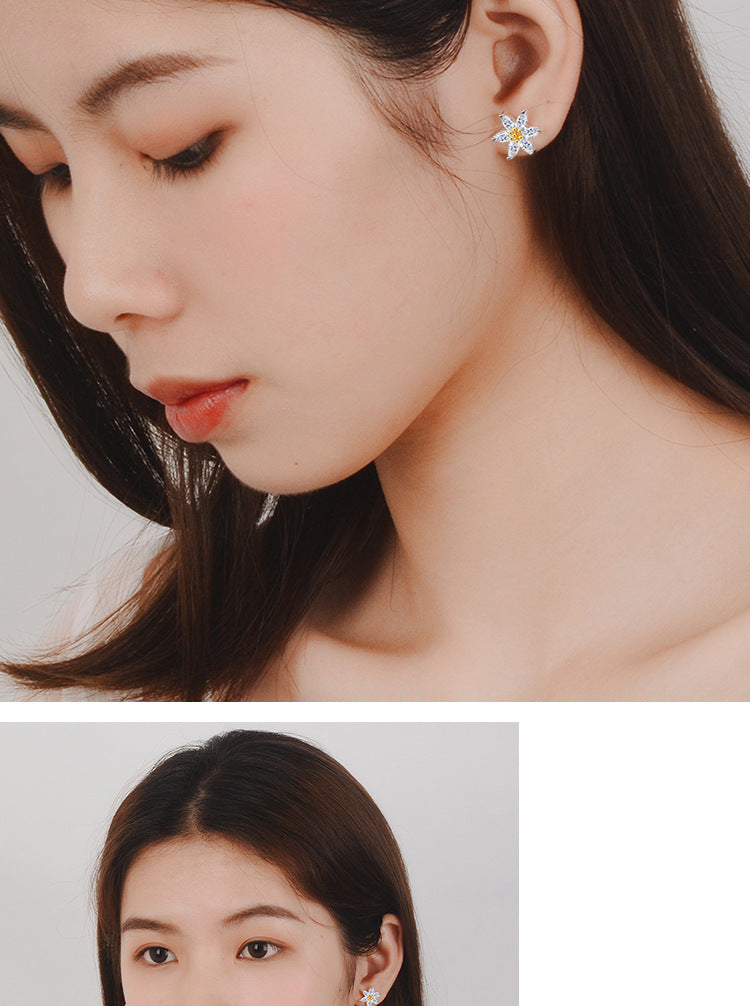 1 Pair Simple Style Flower Inlay Copper Zircon Ear Studs