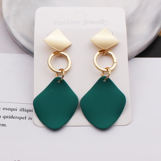 Retro Round Square Alloy Stoving Varnish Women's Drop Earrings 1 Pair