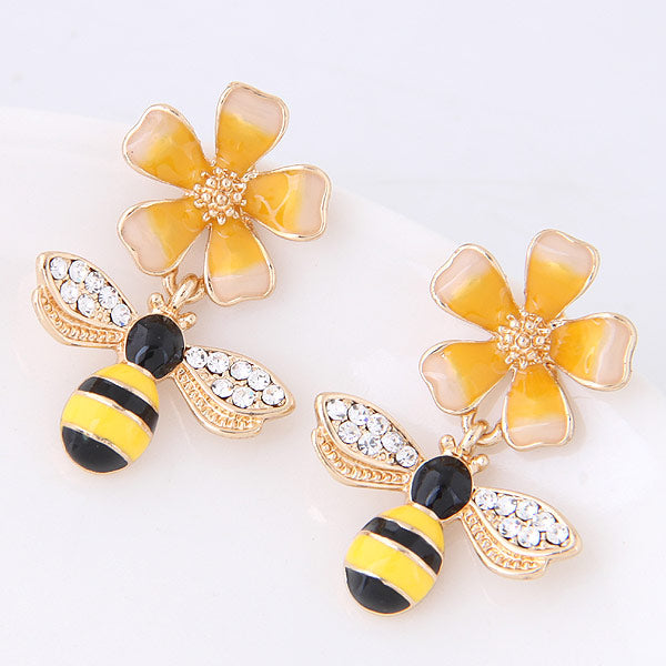 Fashion Sweet Ol Flower Bee Ear Studs Wholesale