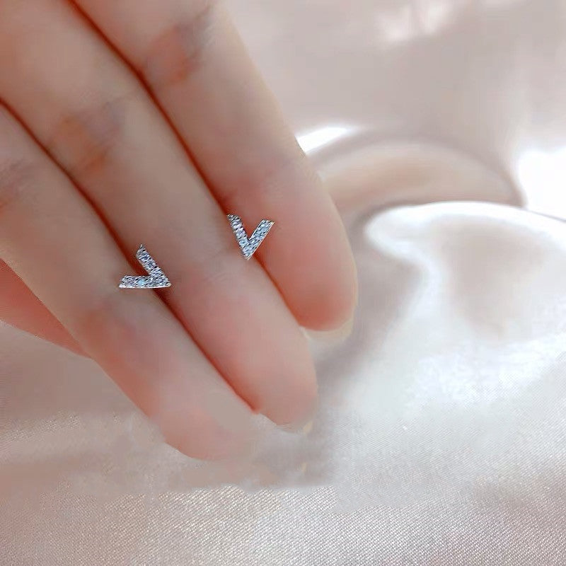 1 Pair Ins Style Simple Style V Shape Sterling Silver Handmade Inlay Zircon Ear Studs