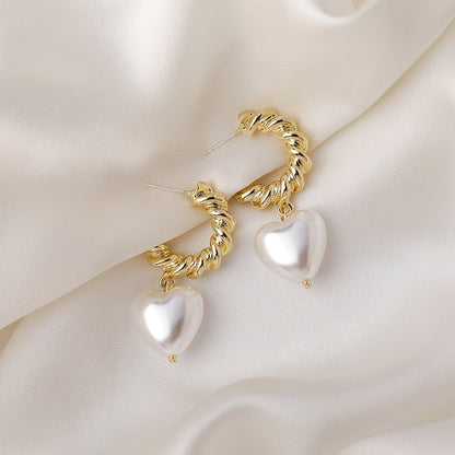 Metal Pearl Retro Earrings