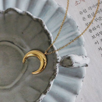 18k Inverted Crescent Horn Titanium Necklace Wholesale Gooddiy