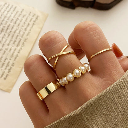 Retro Inlaid Pearl Ring Four Piece Set