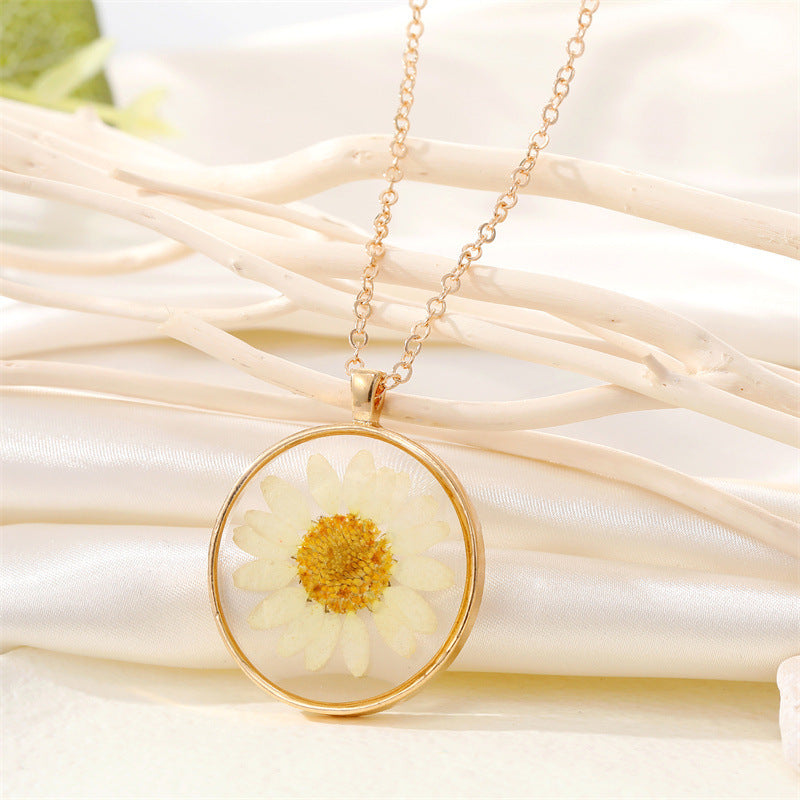 Retro Creative Round Resin Dried Flower Necklace