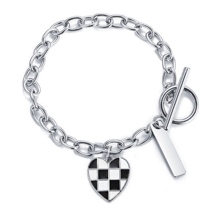 Vintage Black And White Checkerboard Heart Shaped Pendant Bracelet Wholesale