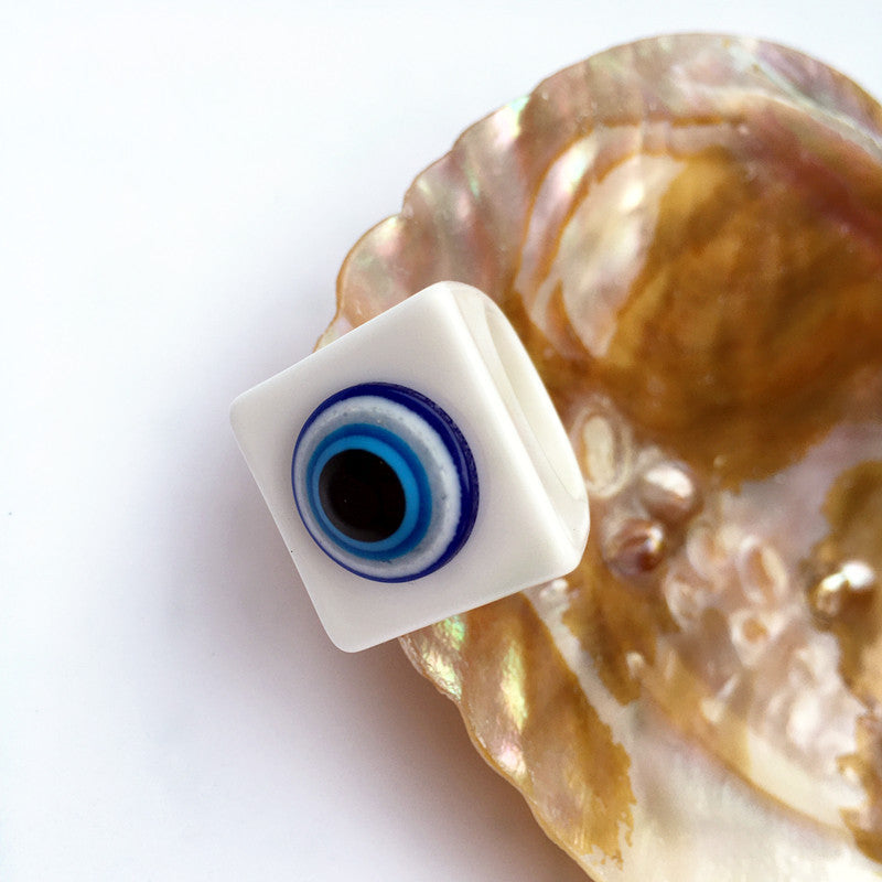 Retro Devil's Eye Blue Eye Glitter Square Wide-faced Resin Ring