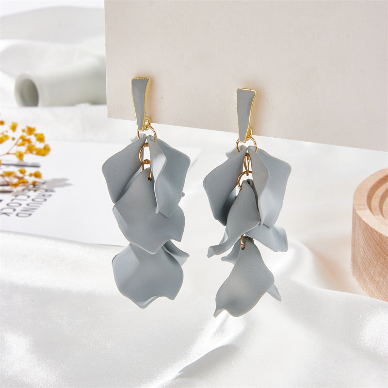 Elegant Flower Alloy Drop Earrings