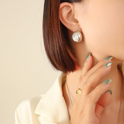 Fashion Women's Geometric Titanium Steel 18k Gold Plating U-shaped Earrings Jewelry