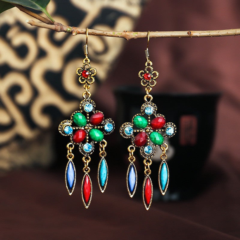 New Retro Ethnic Style Diamond Hollow Long Tassel Alloy Earrings Wholesale