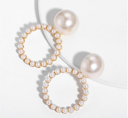 Fashion New Pearl  Women's Simple Openwork Circle Alloy Ear Studs