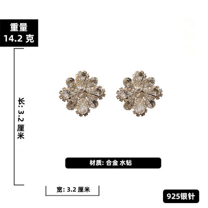 Retro Full Of Rhinestone Flower Earrings