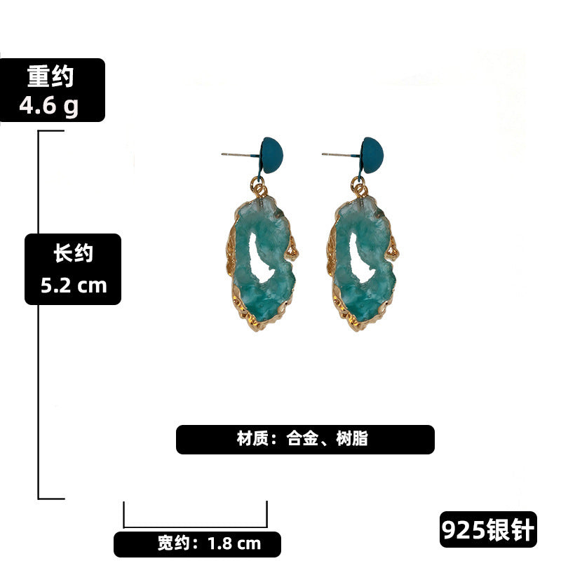 Retro Hollow Geometric Irregular Gradient Fashion Drop Earrings Wholesale