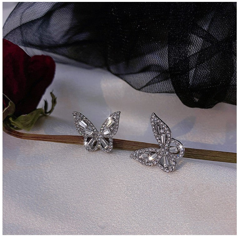 Elegant Butterfly Alloy Inlay Artificial Rhinestones Ear Studs 1 Set