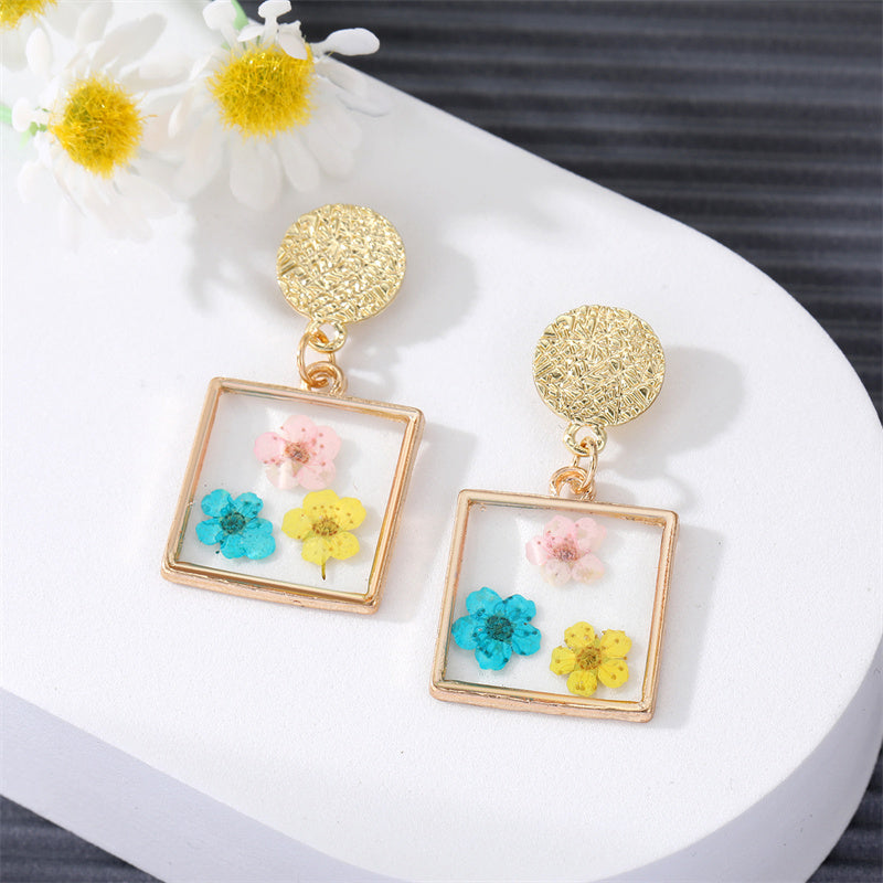 Vintage Style Dried Flower Daisy Oval Rhombus Pendant Earrings