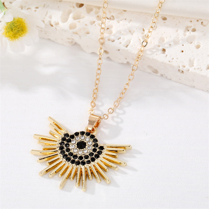 New Style Fashion Eye Moon Pendant Alloy Necklace