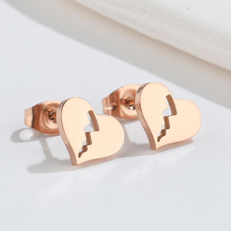 1 Pair Fashion Heart Shape Key Lightning Titanium Steel Plating Ear Studs