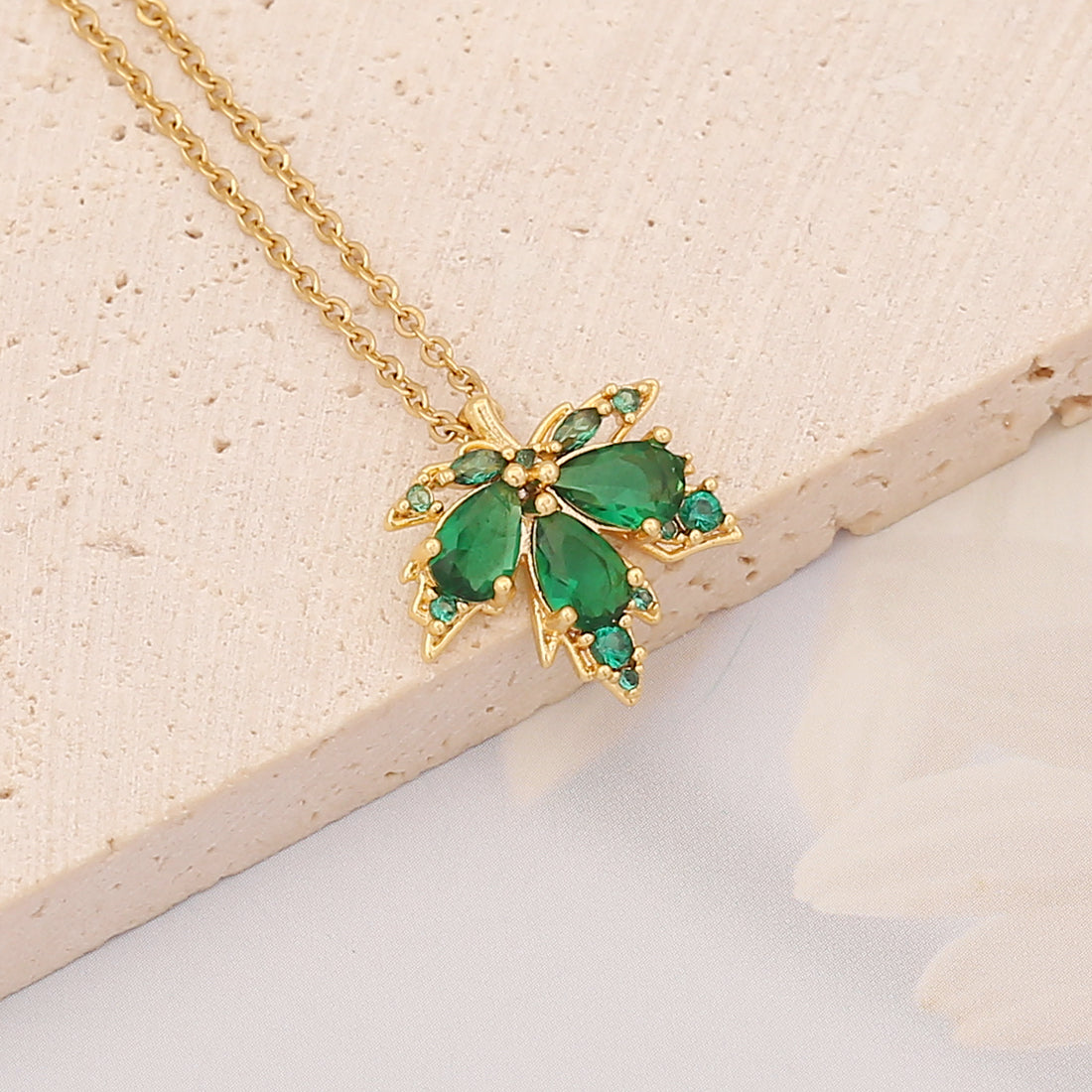 Stainless Steel 18K Gold Plated Fashion Flower Butterfly Zircon Pendant Necklace