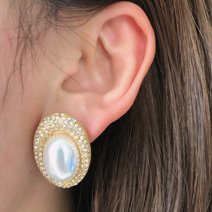 Fashion White Pearl Retro Water Drop Earrings