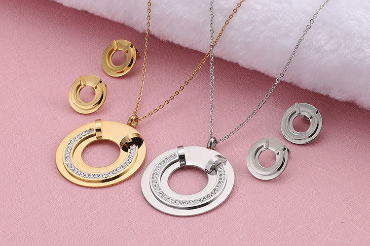 European And American Fashion Gold Plated Titanium Steel Accessories Diamond Studded Hollow Women's Jewelry Necklace And Earrings Suite Factory Wholesale