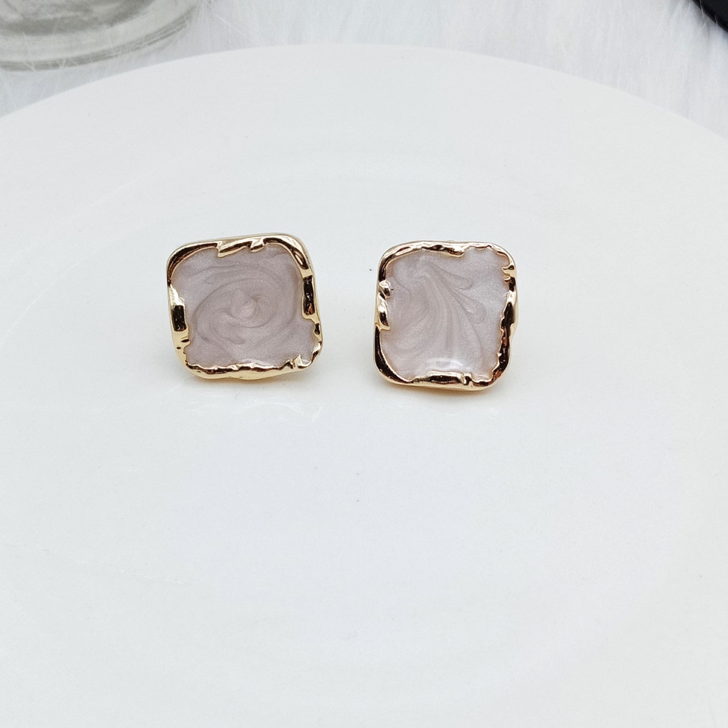 Vintage Style Geometric Alloy Enamel Ear Studs