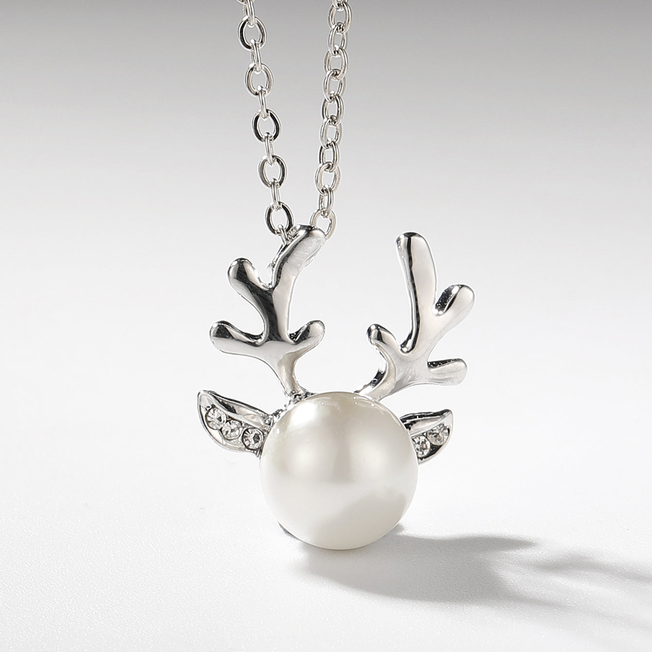 Cute Antlers Alloy Inlay Artificial Pearls Rhinestones Women's Pendant Necklace 1 Piece