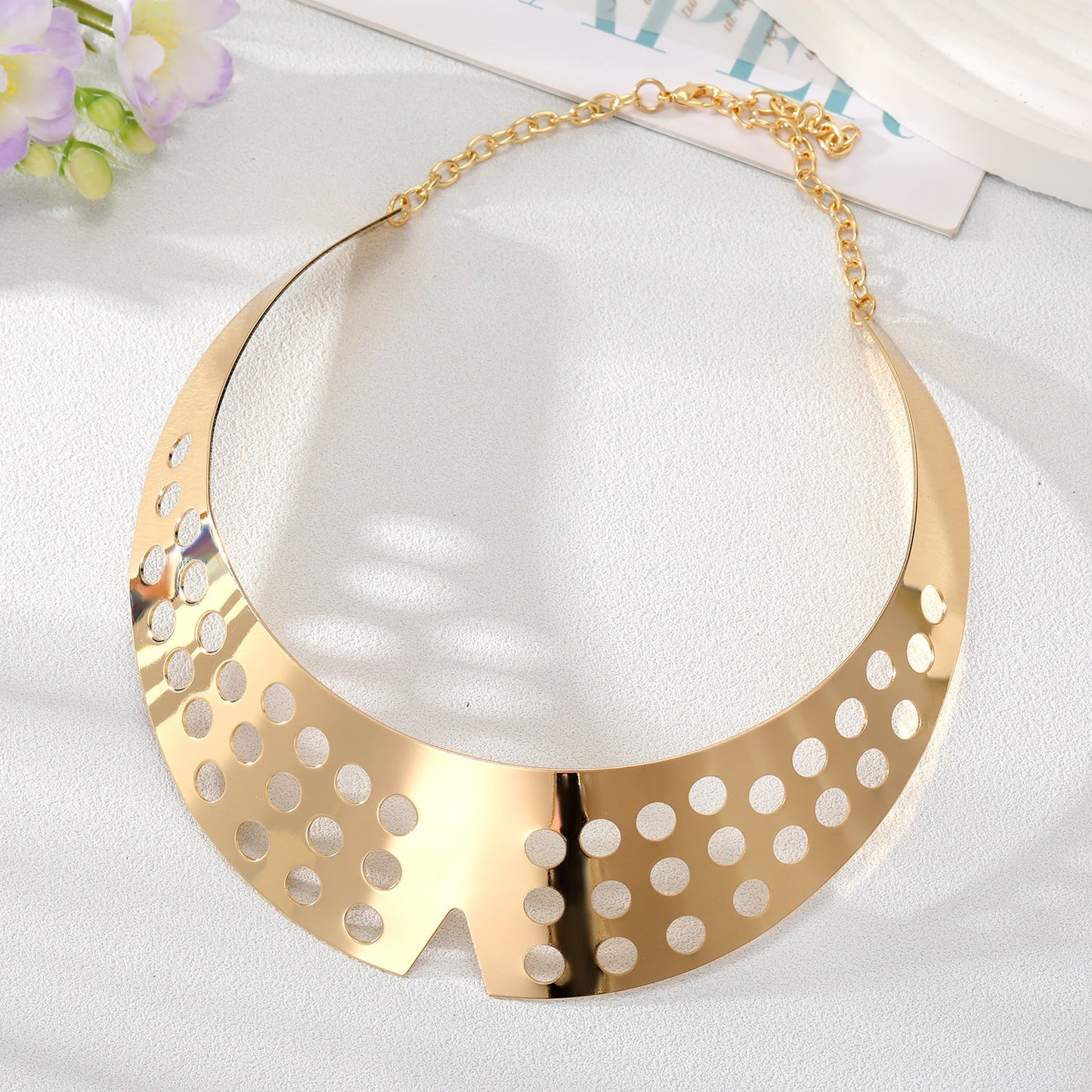 Simple Style Geometric Heart Shape Alloy Hollow Out Women's Choker 1 Piece