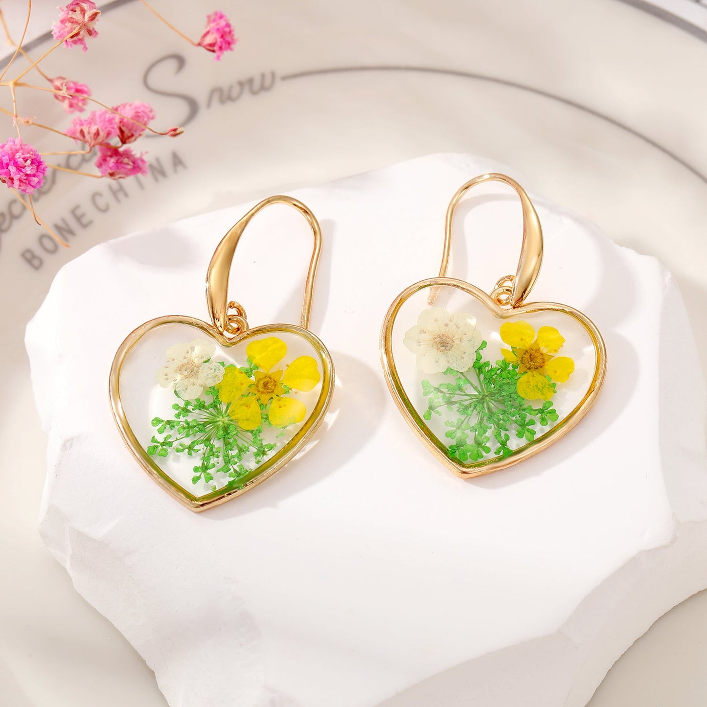 Simple Style Heart Shape Flower Alloy Epoxy Women'S Dangling Earrings 1 Pair