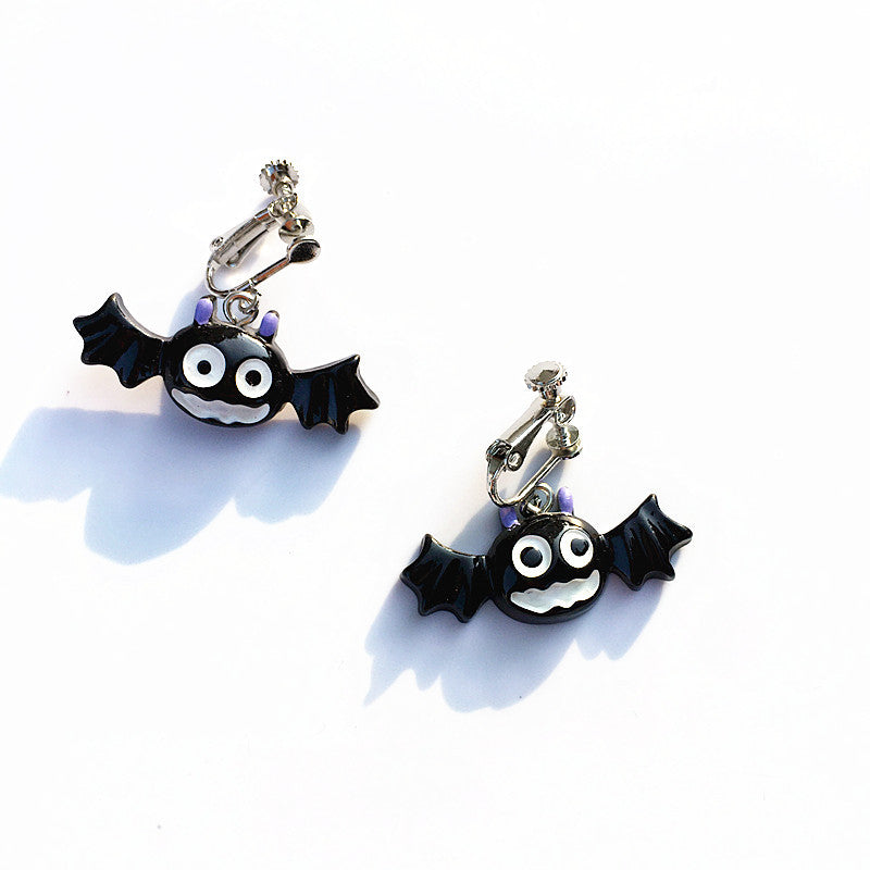 1 Pair Novelty Bat Epoxy Resin Earrings