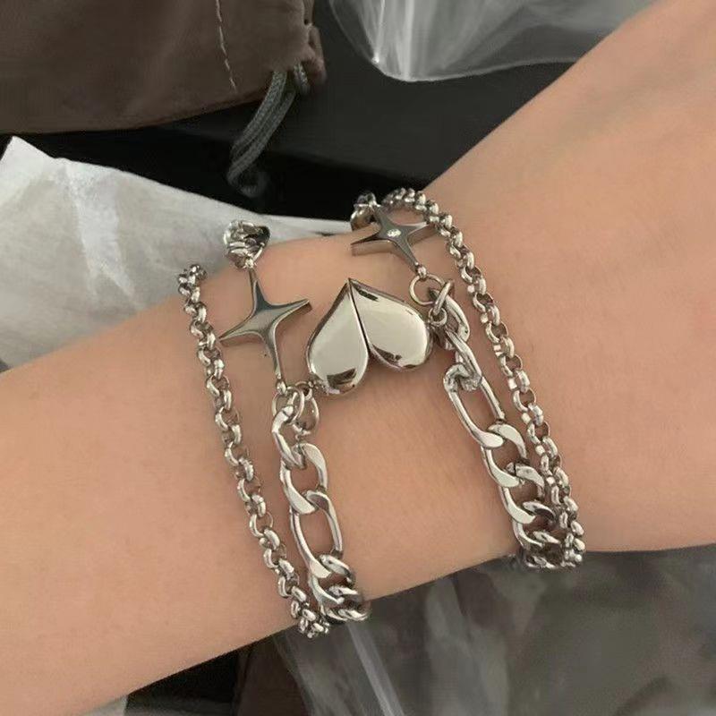 Fashion Star Heart Shape Alloy Couple Bracelets 1 Piece