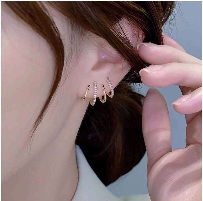 Fashion Geometric Alloy Inlay Artificial Rhinestones Women's Ear Studs 1 Pair