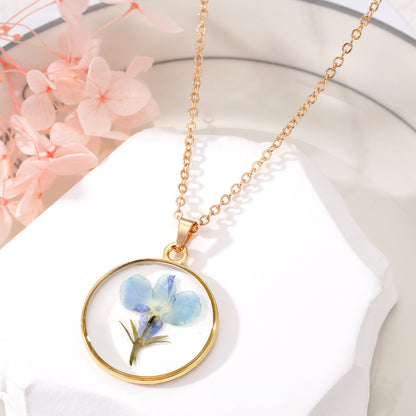 Casual Flower Petal Butterfly Alloy Resin Women's Pendant Necklace 1 Piece