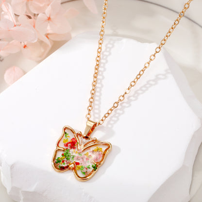 Casual Flower Petal Butterfly Alloy Resin Women's Pendant Necklace 1 Piece