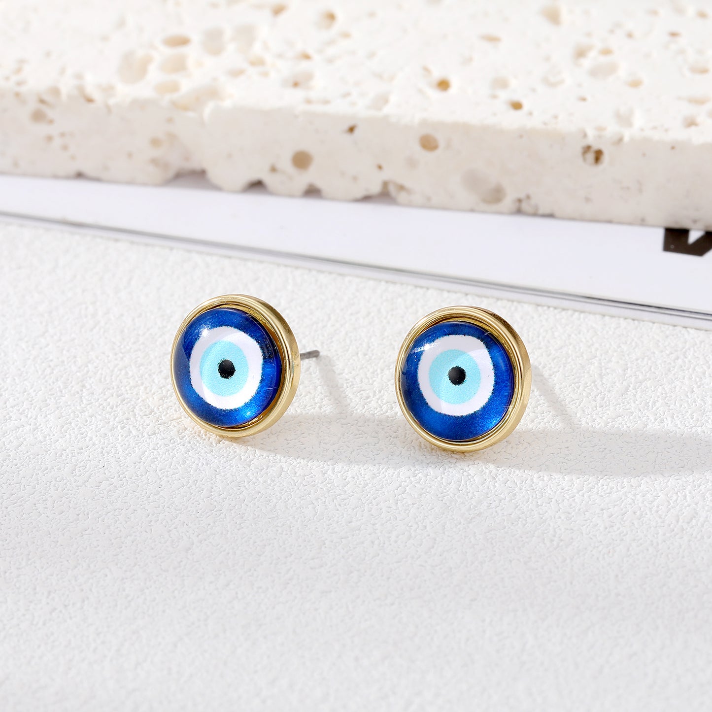 Fashion Eye Resin Women'S Ear Studs 1 Pair