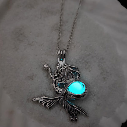 Retro Dragonfly Alloy Luminous Women's Men's Pendant Necklace 1 Piece